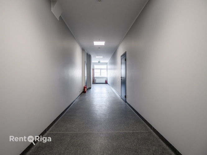 Piedāvājam nomai biroja telpas Biznesa parkā Dambis, Uriekstes ielā 1, Rīgā.  Birojs ir Rīga - foto 6