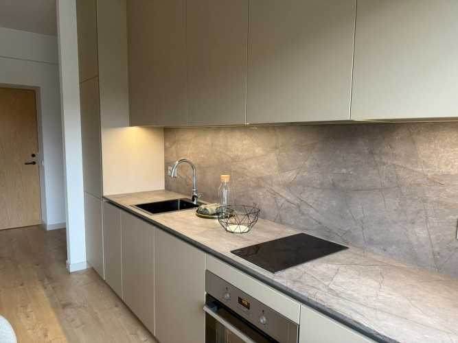 Сдаётся полностью отремонтированная 2-комнатная квартира!  Современная квартира Рига - изображение 2