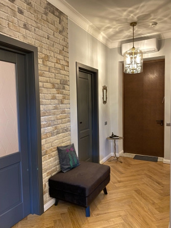 Blakus Antonijas un Strēlnieku ielām klusajā centrā tiek izīrēts gaišs, saulains, mājīgs Rīga - foto 6