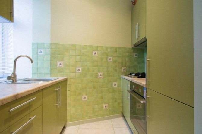 Mājīgs trīsistabu dzīvoklis Rīgas Klusajā centrā. Dzīvoklis ir mēbelēts un labiekārtots. Rīga - foto 8