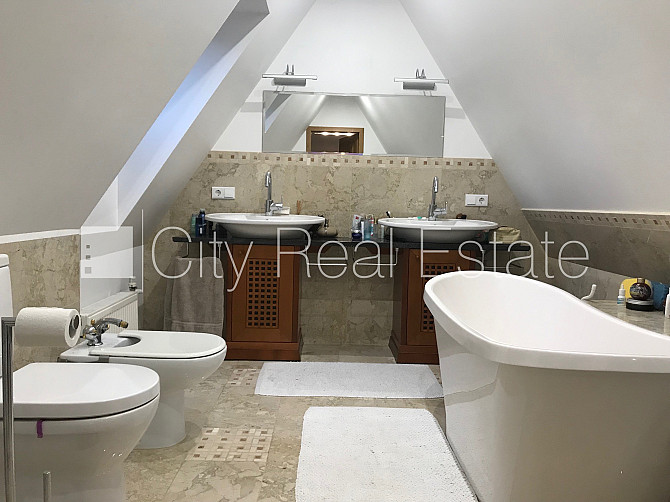 Реновированный дом, благоустроенная озеленённая территория, территория Юрмала - изображение 10