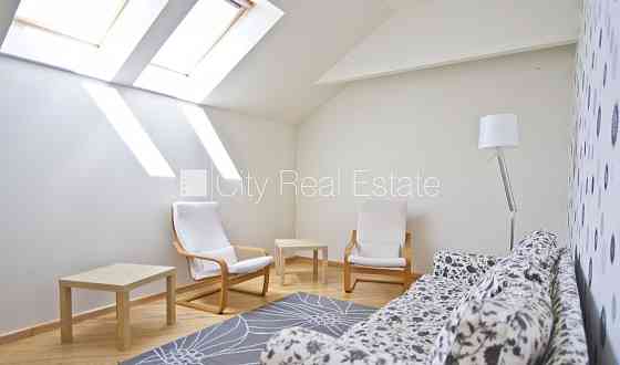 Проект - Palisade (Палисаде), фасадный дом, реставрированный дом, мансарда, лифт, Rīga