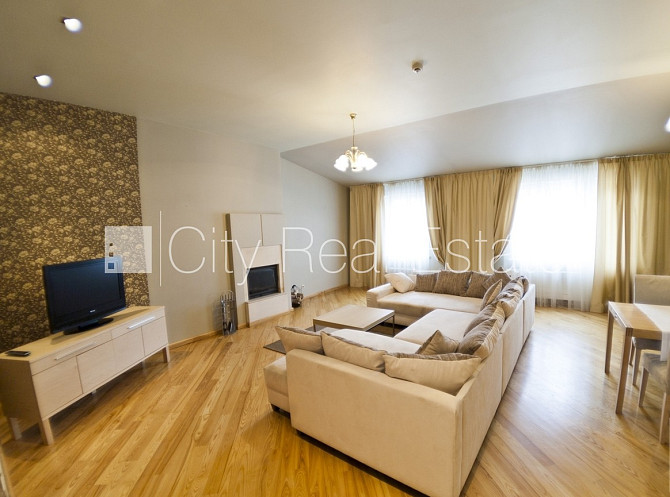 Projekts - Palisade, fasādes māja, restaurēta māja, mansards, ir lifts, kāpņu telpa pēc Rīga - foto 1