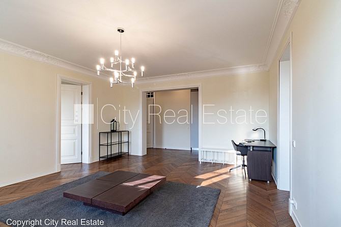 Fasādes māja, renovēta māja, ieeja no ielas, logi vērsti uz ielas pusi, istabas izolētas 2 Rīga - foto 11