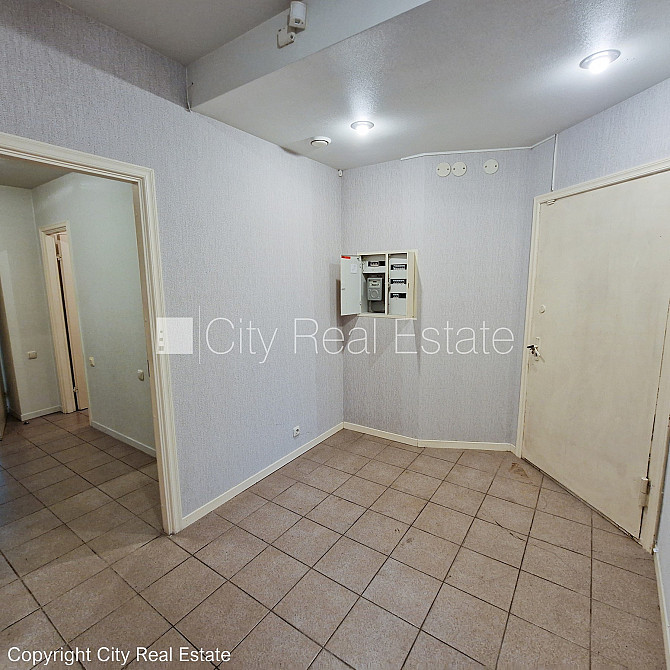 Fasādes māja, viena kvadrātmetra apsaimniekošanas maksa mēnesī  0,38 EUR, ieeja no ielas, Rīga - foto 11