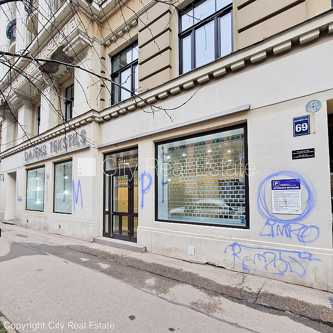 Fasādes māja, viena kvadrātmetra apsaimniekošanas maksa mēnesī  0,38 EUR, ieeja no ielas, Rīga - foto 16