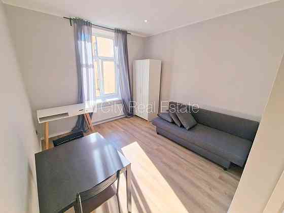 Фасадный дом, реновированный дом, закрытый двор, охраняемая территория, вход с Рига