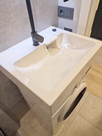 Фасадный дом, реновированный дом, закрытый двор, охраняемая территория, вход с Рига - изображение 15