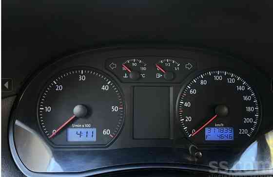 Pārdodu ekonomisku automašīnu. Валмиера