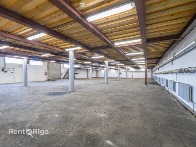 Apkurināma noliktava Ilzenes ielā 2.  Iznomā apkurināmas noliktavas stratēģiski izdevīgā Rīga - foto 1