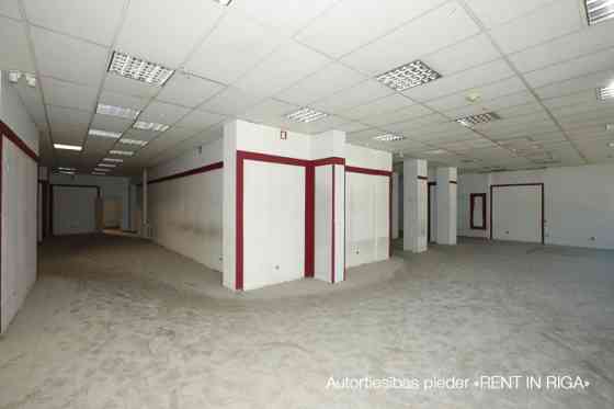 Офисные помещения в районе ТЦ Origo.  2-й этаж. Вход в здание со стороны фасада Рига