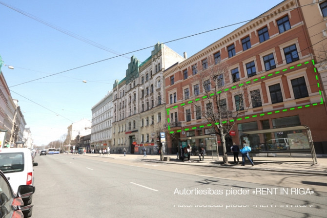 Офисные помещения в районе ТЦ Origo.  2-й этаж. Вход в здание со стороны фасада Рига - изображение 1