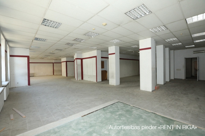 Офисные помещения в районе ТЦ Origo.  2-й этаж. Вход в здание со стороны фасада Рига - изображение 3