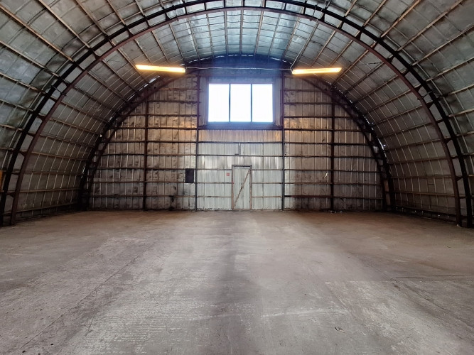 Iznomājam angāru - tīru un plašu angāra tipa noliktavas telpu ar kopējo platību 450 m. Rīga - foto 3