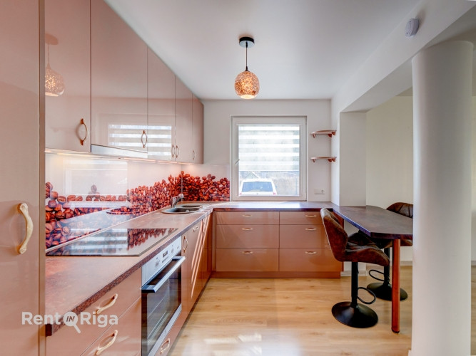 Pārdod 3 istabu dzīvokli Jūrmalā, Slokā  Piedāvājumā mājīgs, gaišs un labi izplānots 3 Jūrmala - foto 6