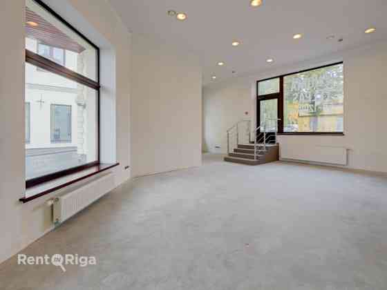 Новые, просторные и современные помещения в Тихом центре.  Предлагаются в аренду Rīga