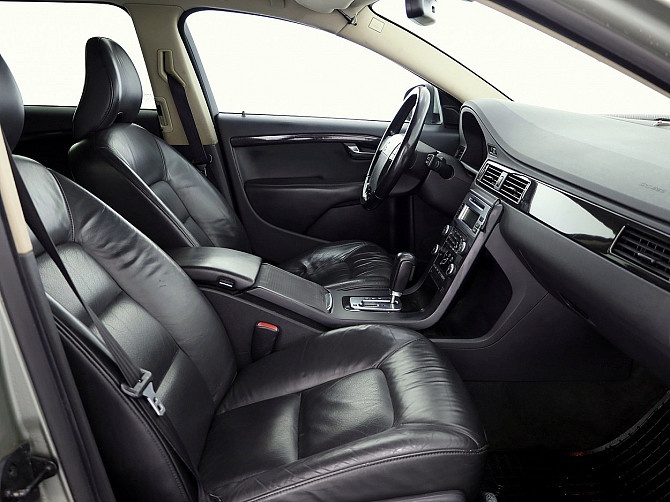 Volvo V70 Summum ATM 2.4 D5 136kW Tallina - foto 6