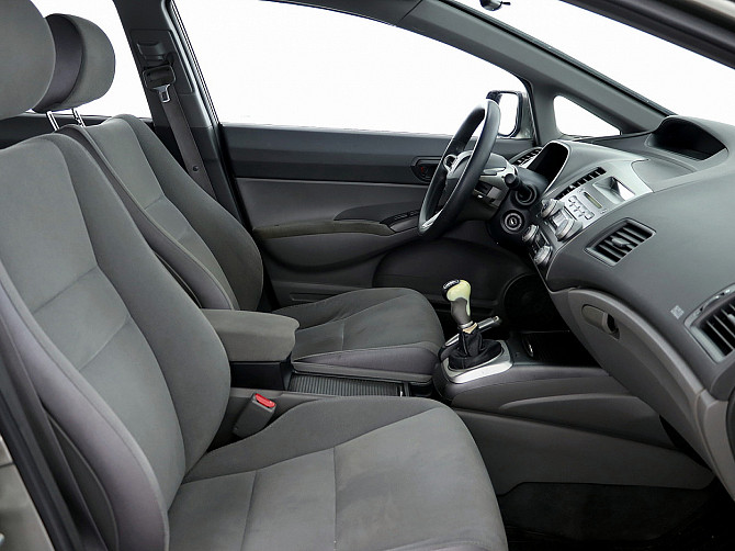 Honda Civic Elegance 1.8 103kW Таллин - изображение 6