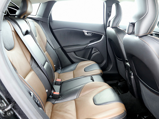 Volvo V40 Cross Country Summum 4x4 AWD ATM 2.0 132kW Tallina - foto 7