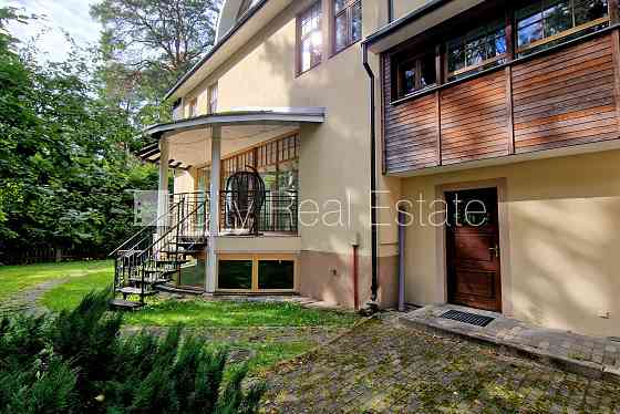 Земля в собственности, частный дом, новостройка, благоустроенная озеленённая Jūrmala