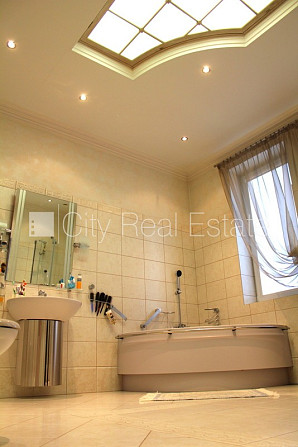 Zeme īpašumā, privātmāja, jaunceltne, keramzīta bloku sienas, labiekārtota apzaļumota Jūrmala - foto 15