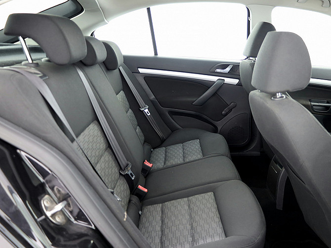 Skoda Octavia Comfortline Facelift ATM 1.2 77kW Таллин - изображение 7