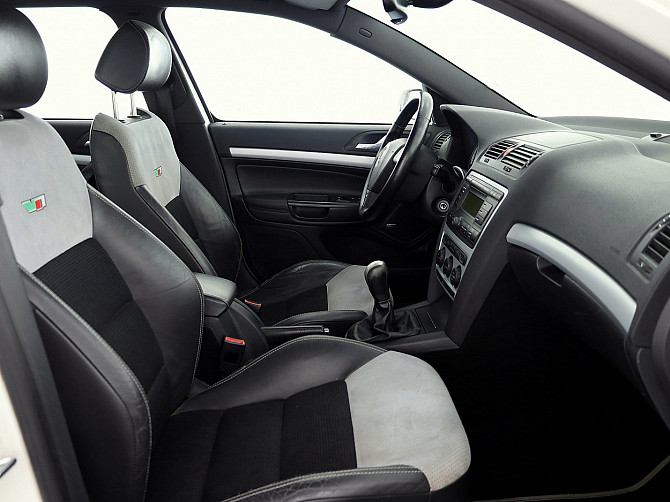 Skoda Octavia VRS 2.0 TDI 125kW Таллин - изображение 6