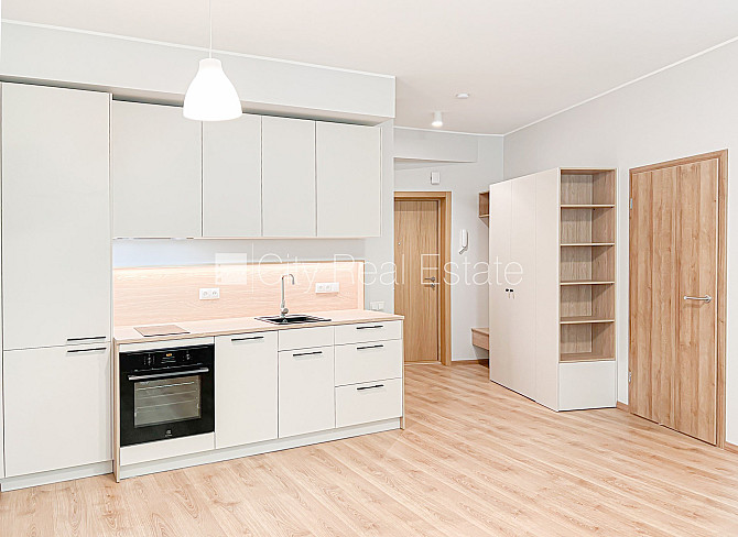 Jaunceltne, pagrabstāvā pieejama noliktava, labiekārtots apzaļumots pagalms, iespēja nomāt Rīga - foto 1