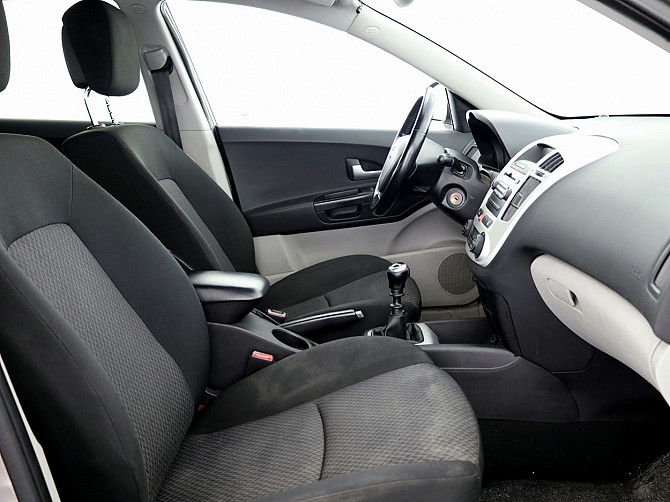 Kia Ceed Elegance 1.6 90kW Tallina - foto 6