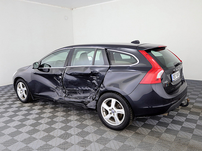 Volvo V60 Summum ATM 2.0 D5 120kW Tallina - foto 4