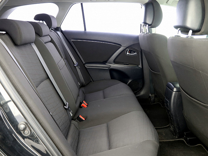 Toyota Avensis Linea Sol 1.8 108kW Таллин - изображение 7