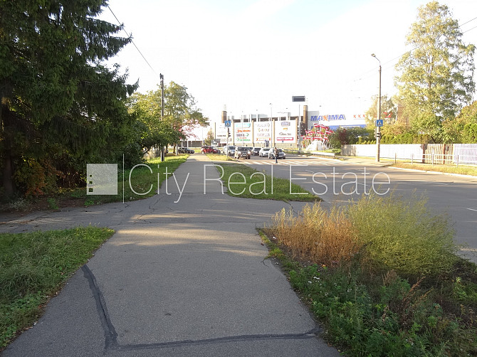 Fasādes māja, ķieģeļu mūra sienas, ieeja no ielas, mājā pieslēgta 3 fāžu Rīga - foto 12