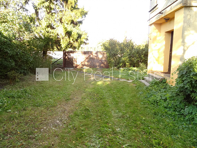 Fasādes māja, ķieģeļu mūra sienas, ieeja no ielas, mājā pieslēgta 3 fāžu Rīga - foto 19