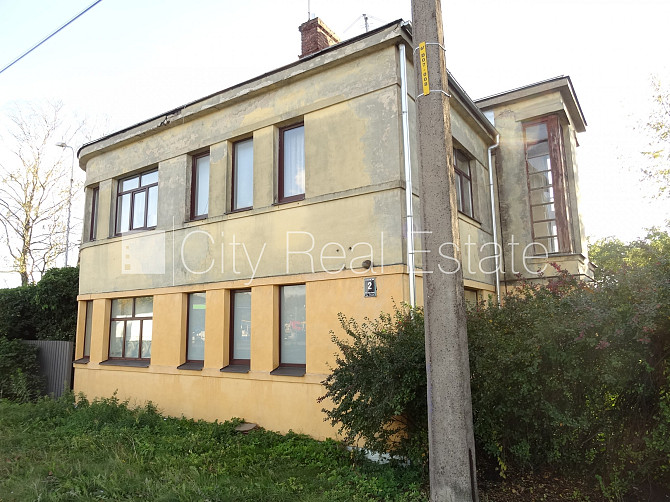 Fasādes māja, ķieģeļu mūra sienas, ieeja no ielas, mājā pieslēgta 3 fāžu Rīga - foto 5