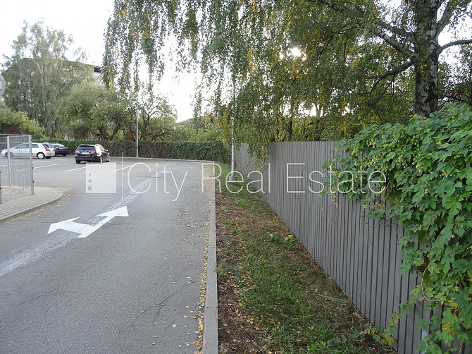 Fasādes māja, ķieģeļu mūra sienas, ieeja no ielas, mājā pieslēgta 3 fāžu Rīga - foto 10