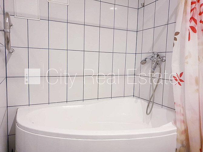 Здание во дворе, реновированный дом, закрытый двор, вход с улицы и со двора, лифт, Рижский район - изображение 12