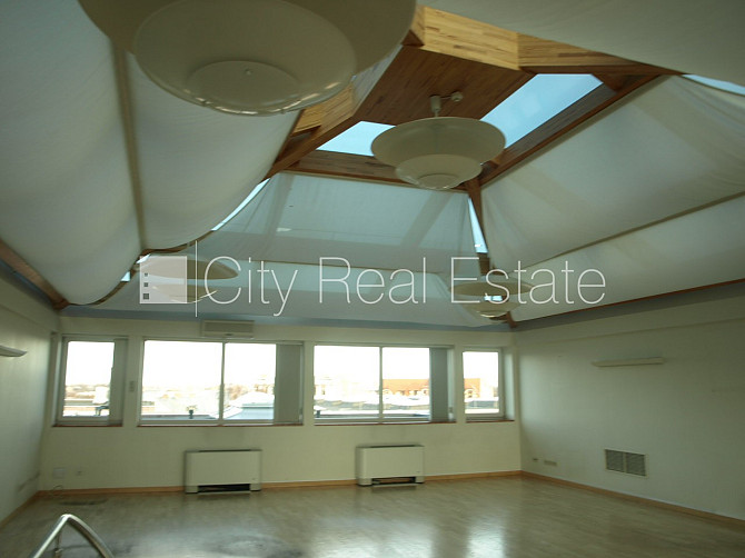 Fasādes māja, viena kvadrātmetra apsaimniekošanas maksa mēnesī  3,3 EUR, slēgts pagalms, Rīga - foto 8