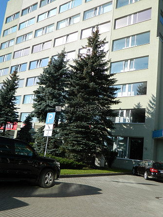 Fasādes māja, labiekārtota apzaļumota teritorija, vieta vairākām automašīnām, ir lifts, Rīga - foto 20