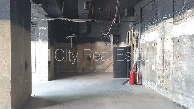 Fasādes māja, renovēta māja, ieeja no ielas, logi vērsti uz ielas pusi, gaisa ventilācijas Rīga - foto 7