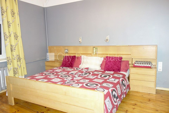 Pagalma māja, renovēta māja, ieeja no pagalma, logi vērsti uz pagalma pusi, guļamistabu skaits Rīga - foto 4