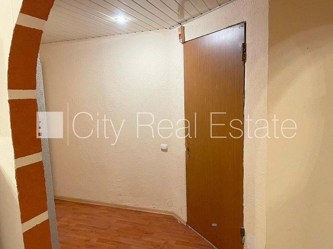 Pagalma ēka, slēgts pagalms, ieeja no ielas un pagalma, logi vērsti uz pagalma pusi, studio Rīga - foto 7