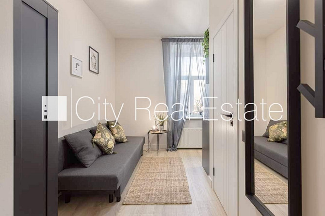 Fasādes māja, renovēta māja, slēgts pagalms, ieeja no ielas un pagalma, kāpņu telpa pēc Rīga - foto 2