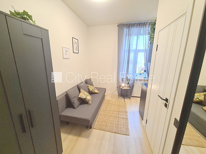 Fasādes māja, renovēta māja, slēgts pagalms, ieeja no ielas un pagalma, kāpņu telpa pēc Rīga - foto 4