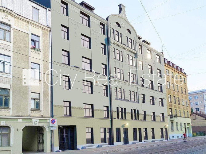 Fasādes māja, renovēta māja, slēgts pagalms, ieeja no ielas un pagalma, kāpņu telpa pēc Rīga - foto 15