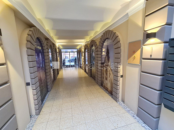 Fasādes māja, renovēta māja, slēgts pagalms, ieeja no ielas un pagalma, ir lifts, kāpņu Rīga - foto 16