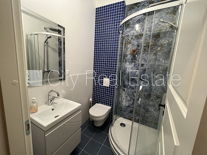 Fasādes māja, renovēta māja, bruģēts piebraucamais ceļš, iespēja nomāt autostāvvietu, Rīga - foto 7