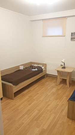 Fasādes māja, renovēta māja, slēgts pagalms, ieeja no pagalma, puspagrabs, kāpņu telpa pēc Rīga - foto 13