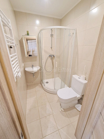 Pagalma ēka, renovēta māja, slēgts pagalms, iespēja nomāt autostāvvietu, ieeja no pagalma, Rīga - foto 14