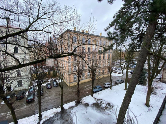 Pagalma ēka, renovēta māja, slēgts pagalms, ieeja no ielas un pagalma, kāpņu telpa pēc Rīga - foto 8