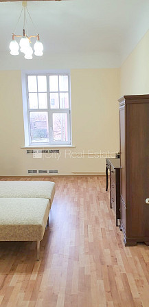 Фасадный дом, реновированный дом, вход с улицы, лифт, лестничная клетка после Рига - изображение 7